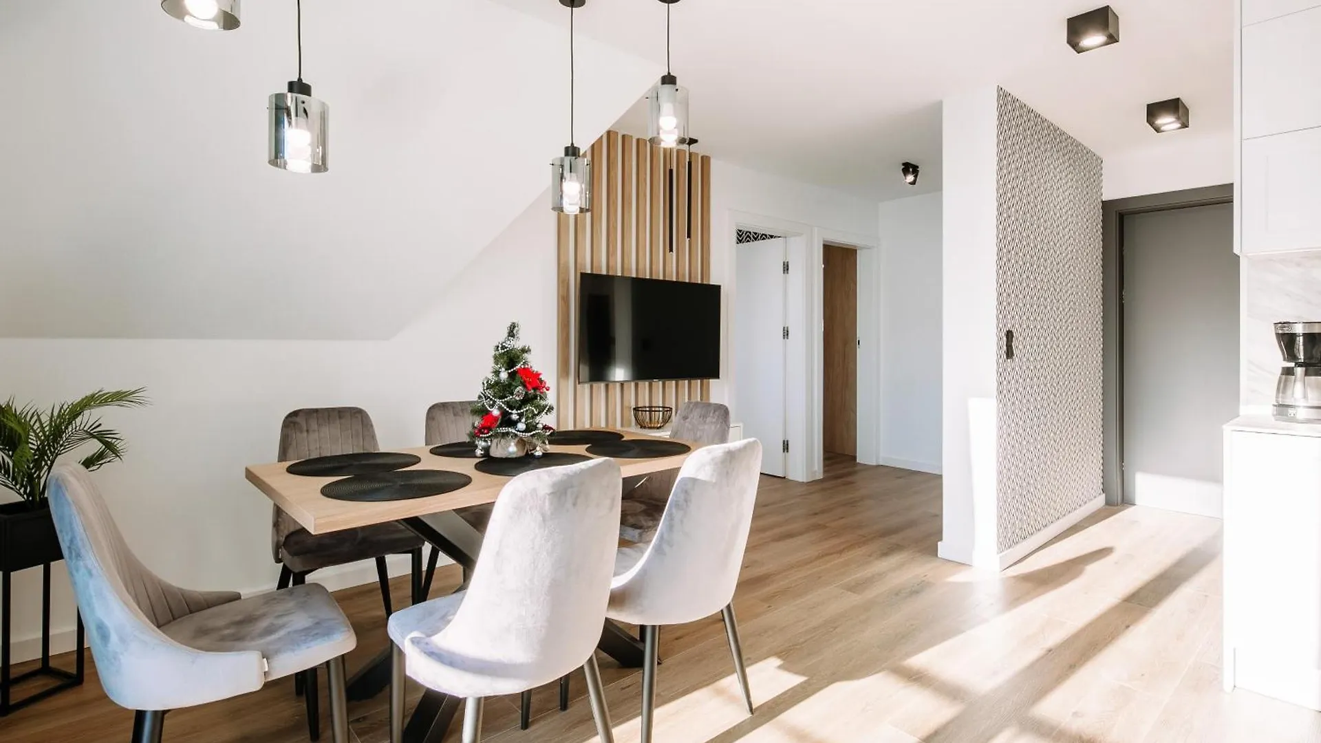 Apartamenty Panorama Tatr Jacuzzi I Parking Gratis Zakopane Lägenhet